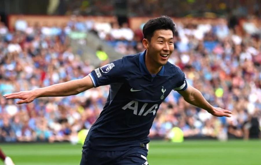 曼城爆冷英格兰,孙兴慜惊艳世界 曼城爆冷英格兰,孙兴慜惊艳世界