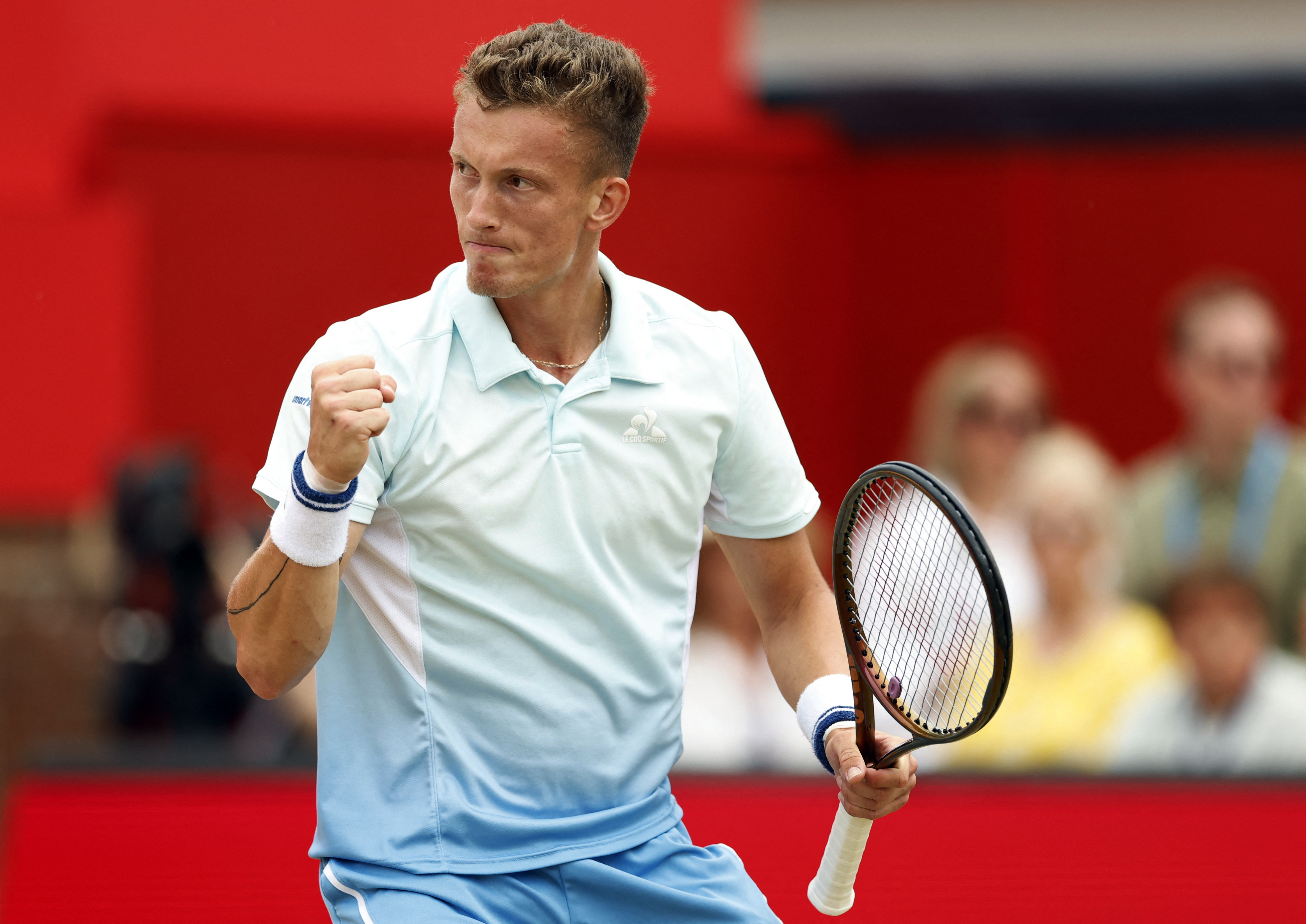 欧洲网球队鏖战意大利网球队,阿尔卡拉斯爆发神勇 欧洲网球队鏖战意大利网球队,阿尔卡拉斯爆发神勇