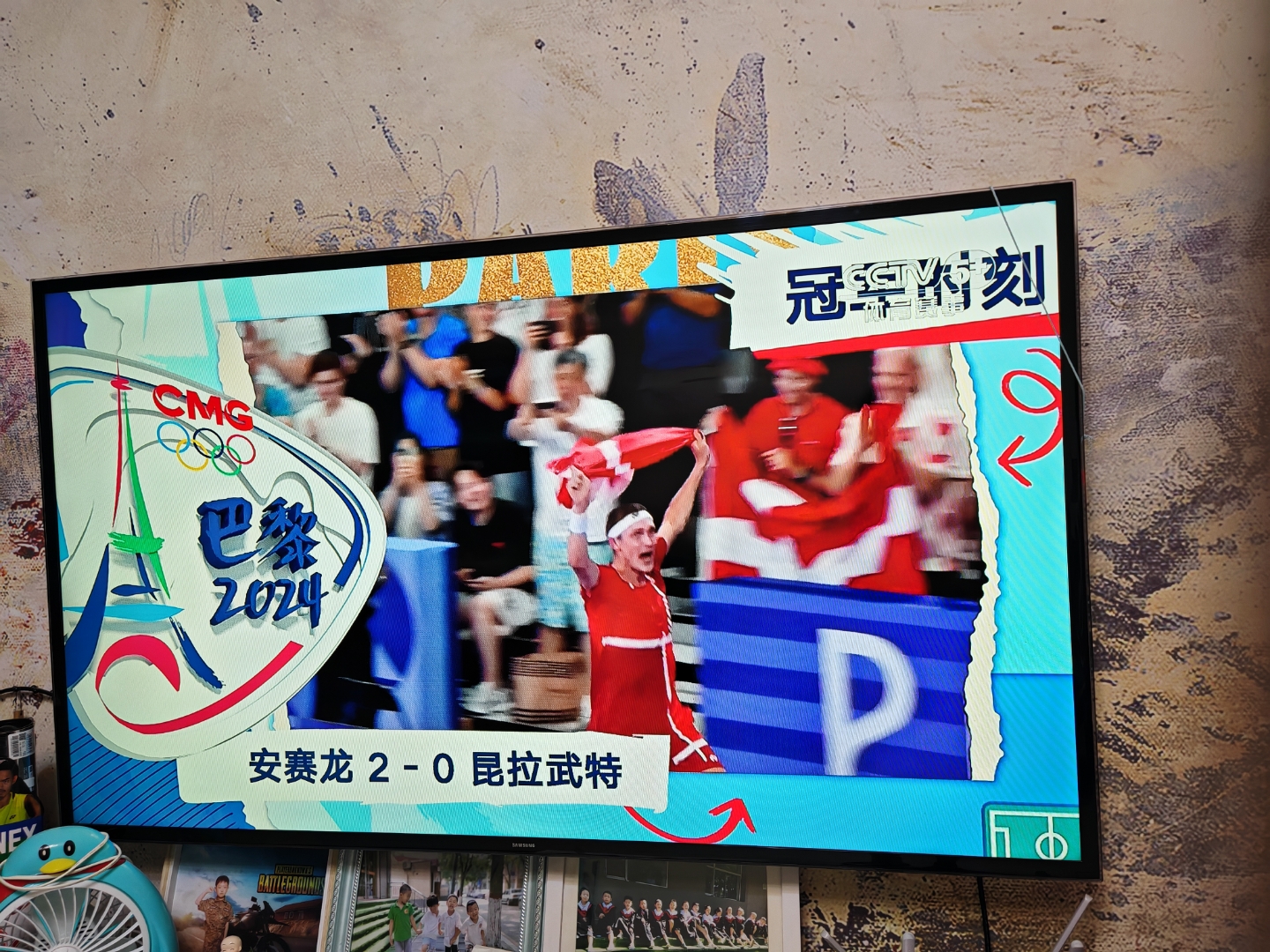 泰国羽毛球队完胜日本羽毛球队，安赛龙绝境逆转