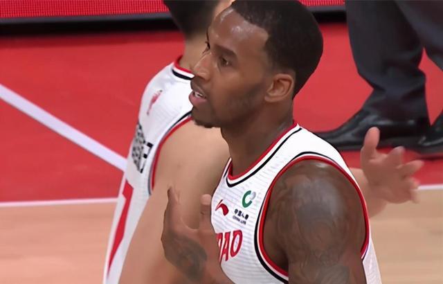 包含江苏队横扫雄鹿，陶汉林状态火热的词条