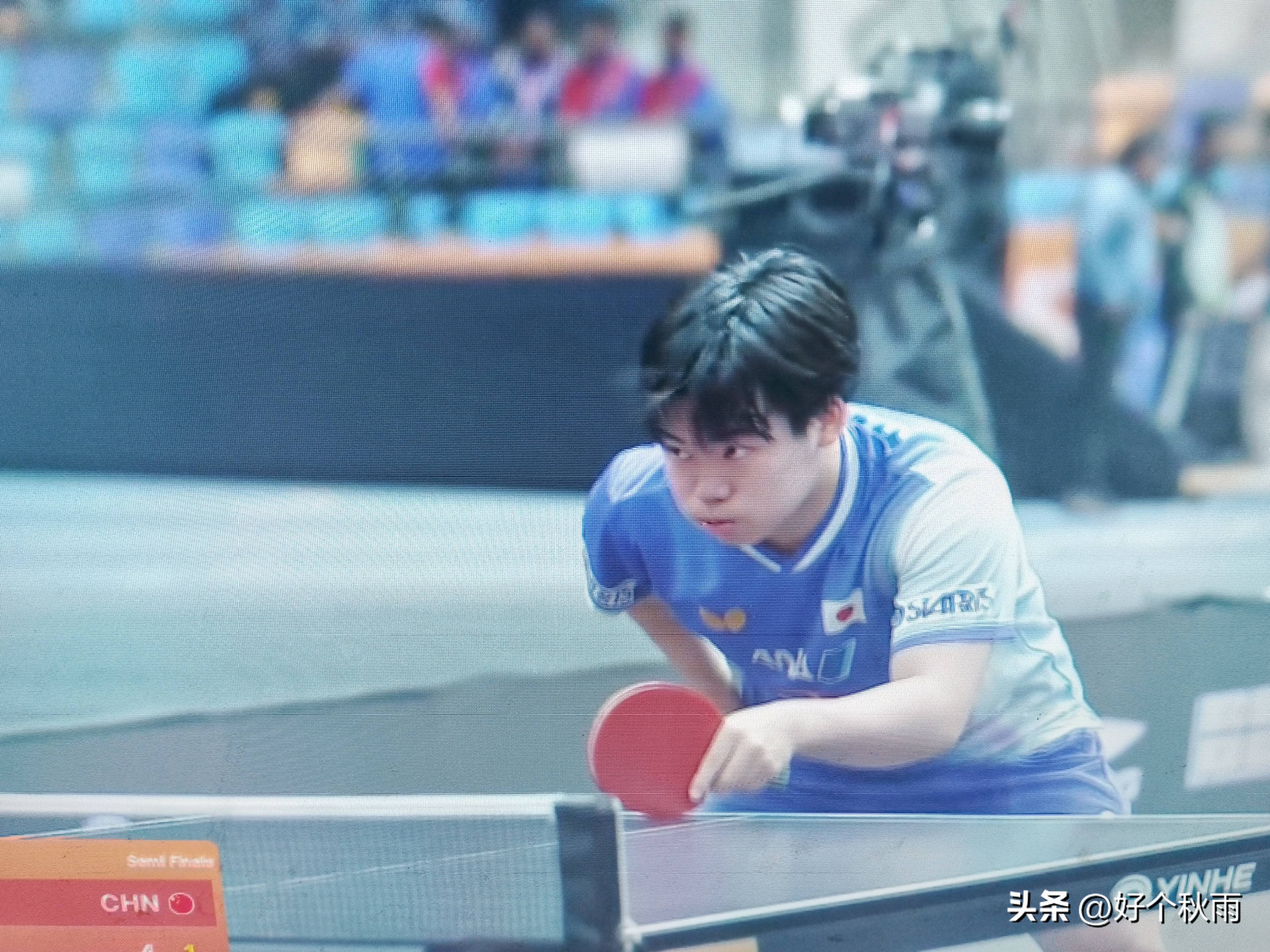 日本队逆转韩国队，梁靖崑点燃赛场