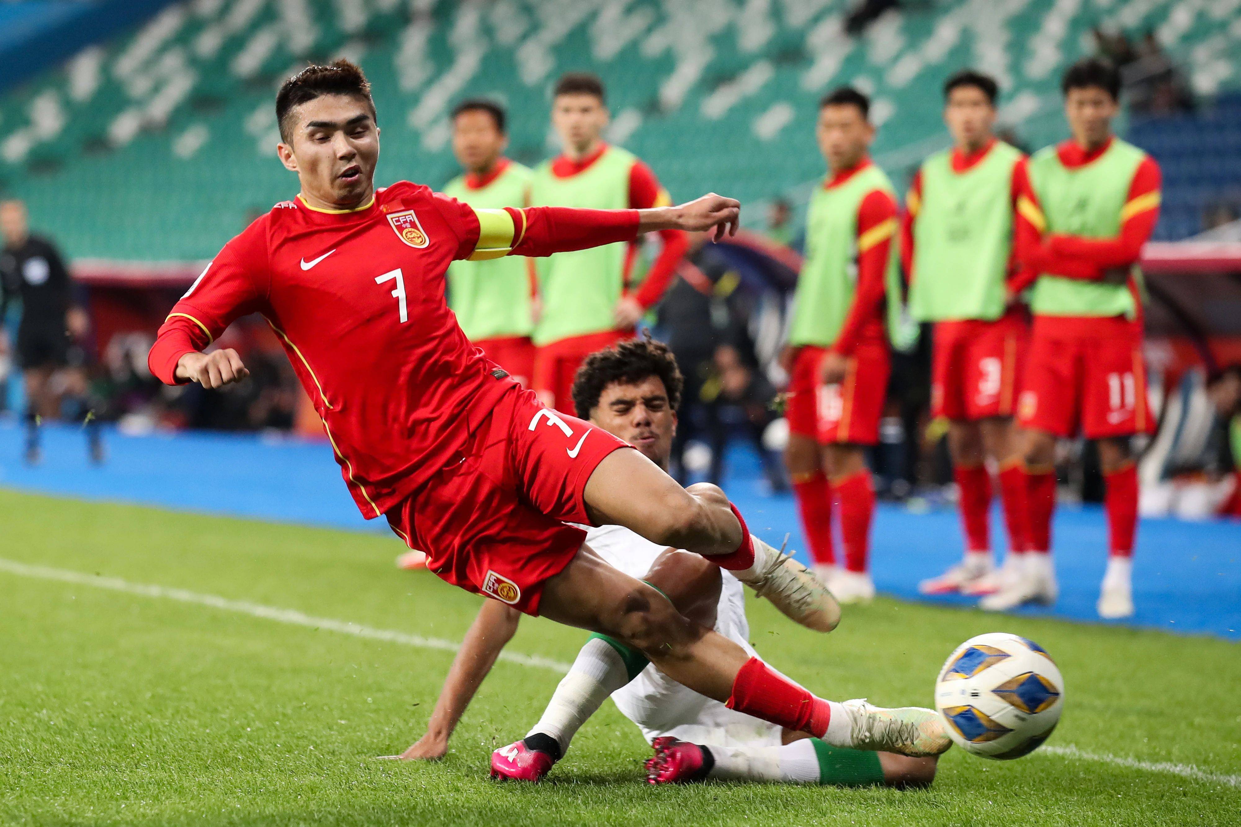 日本队逆转韩国队，梁靖崑点燃赛场