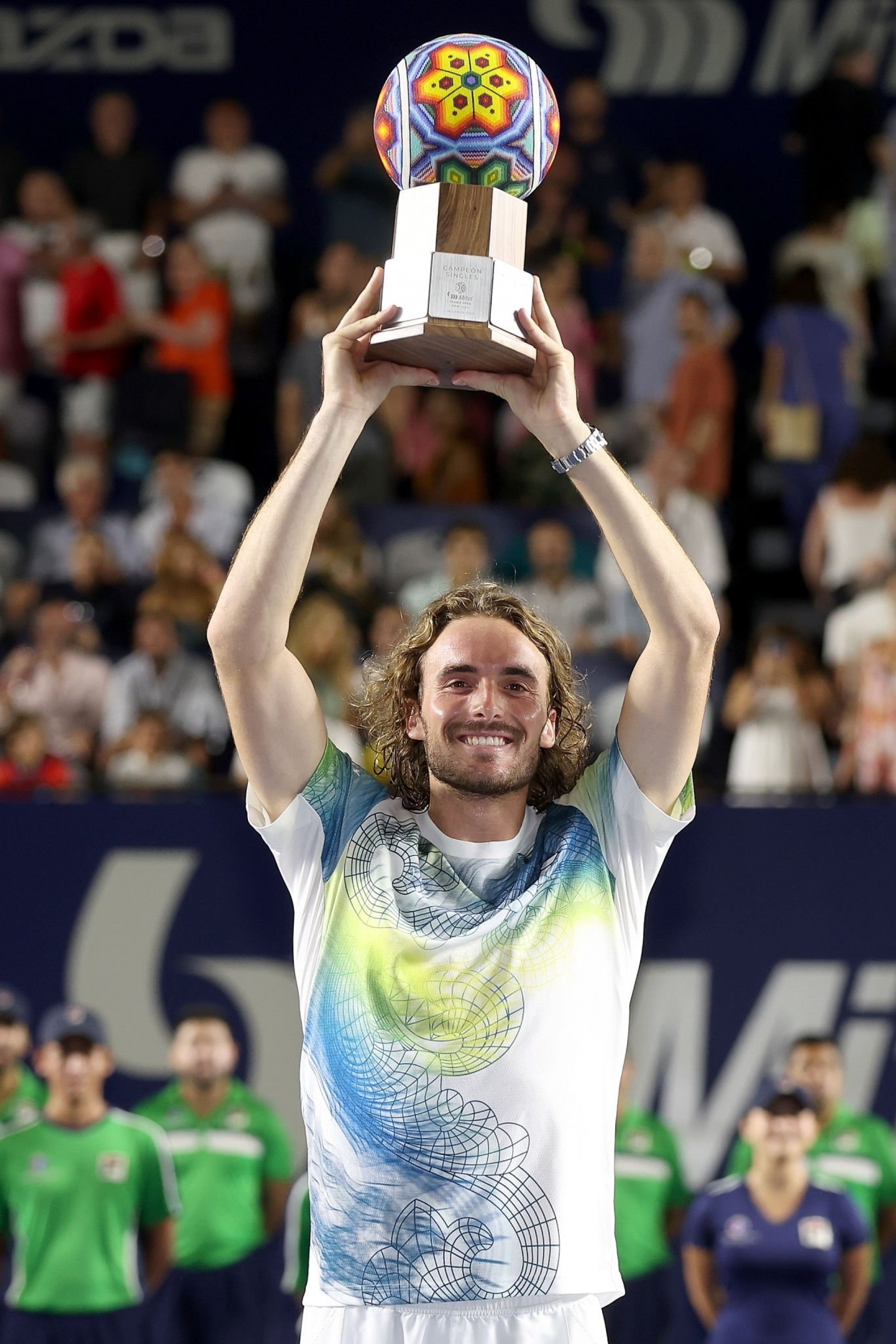 ATP总决赛逆转年终总决赛，西西帕斯带队取胜