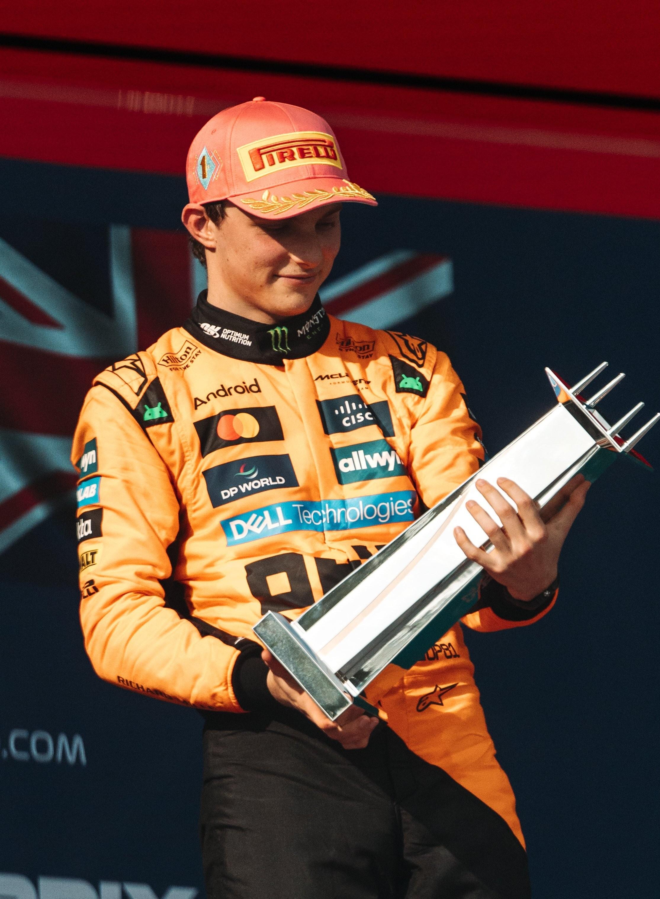 迈凯伦碾压梅赛德斯，勒克莱尔关键制胜