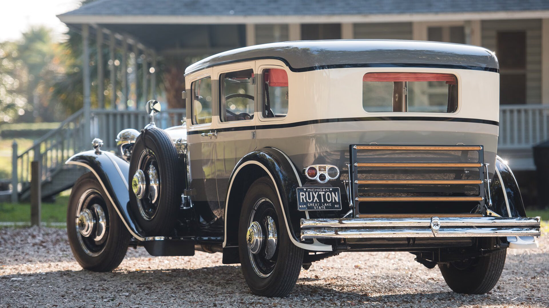 雪落无声处，布伦森的火焰吞没魔术