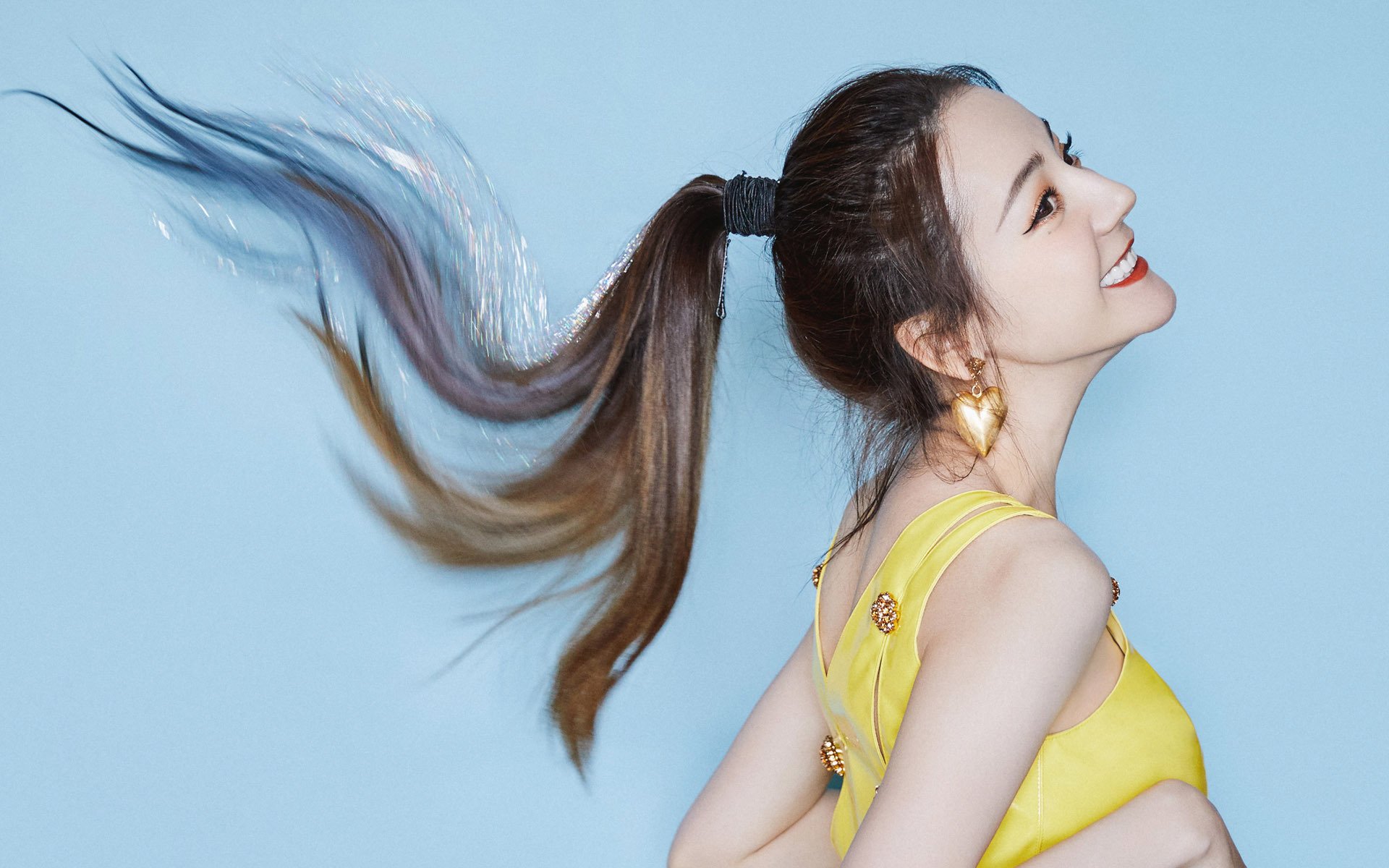 新生代的号角，当哈兰德统治俱乐部，尼日利亚重绘国家队版图