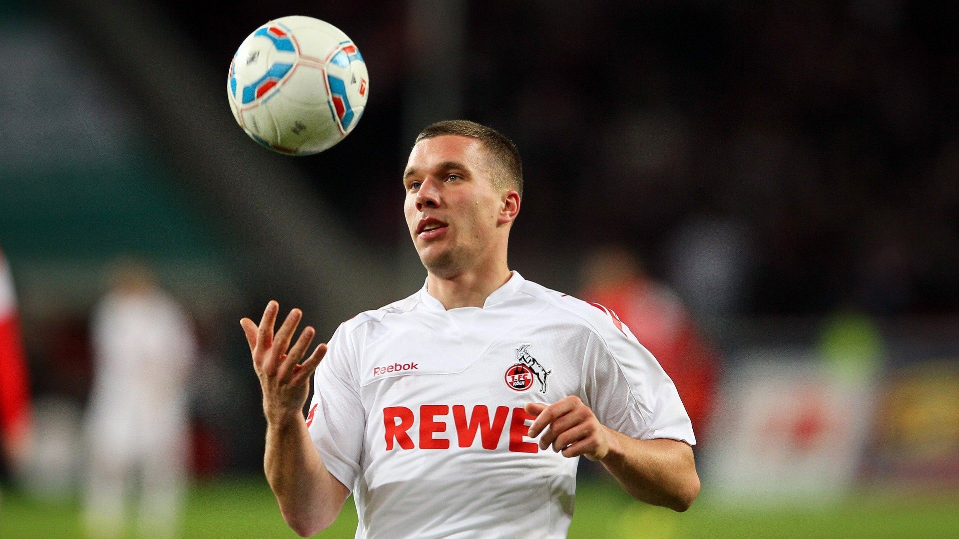 赛道与球场，广厦火力如F1引擎轰鸣，英格拉姆以冠军姿态接管争冠之战