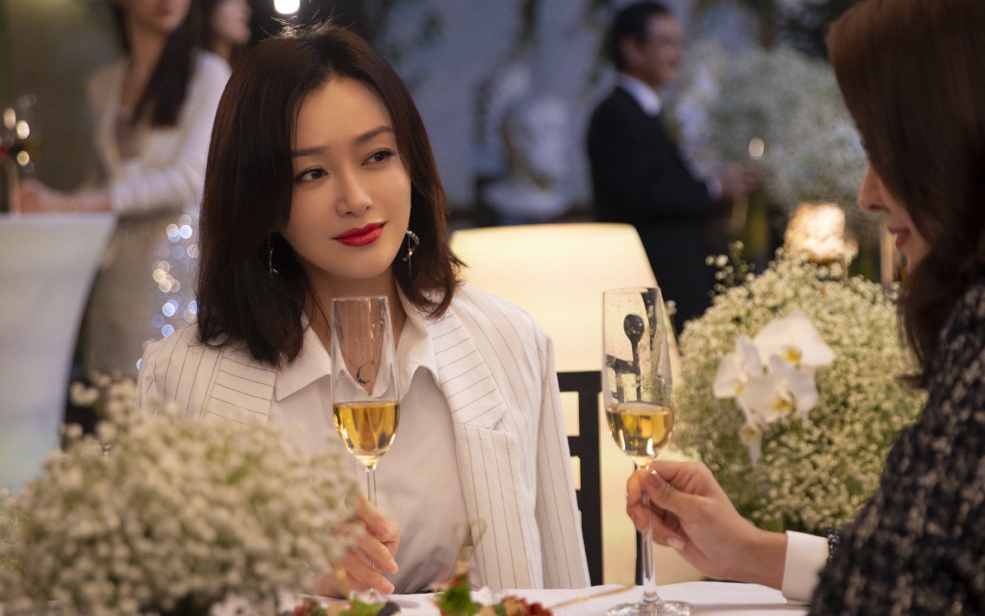 赛道与球场，广厦火力如F1引擎轰鸣，英格拉姆以冠军姿态接管争冠之战